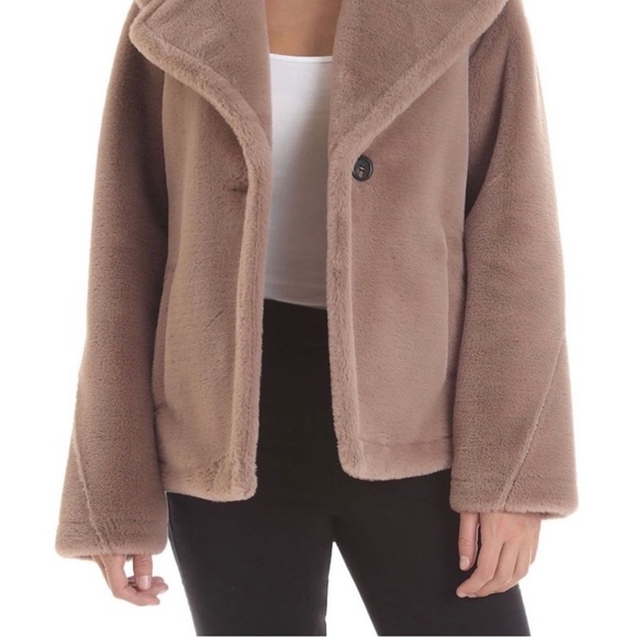 Avec Les Filles Dove Notched Collar Faux Fur Coat Size Large - Picture 3 of 5